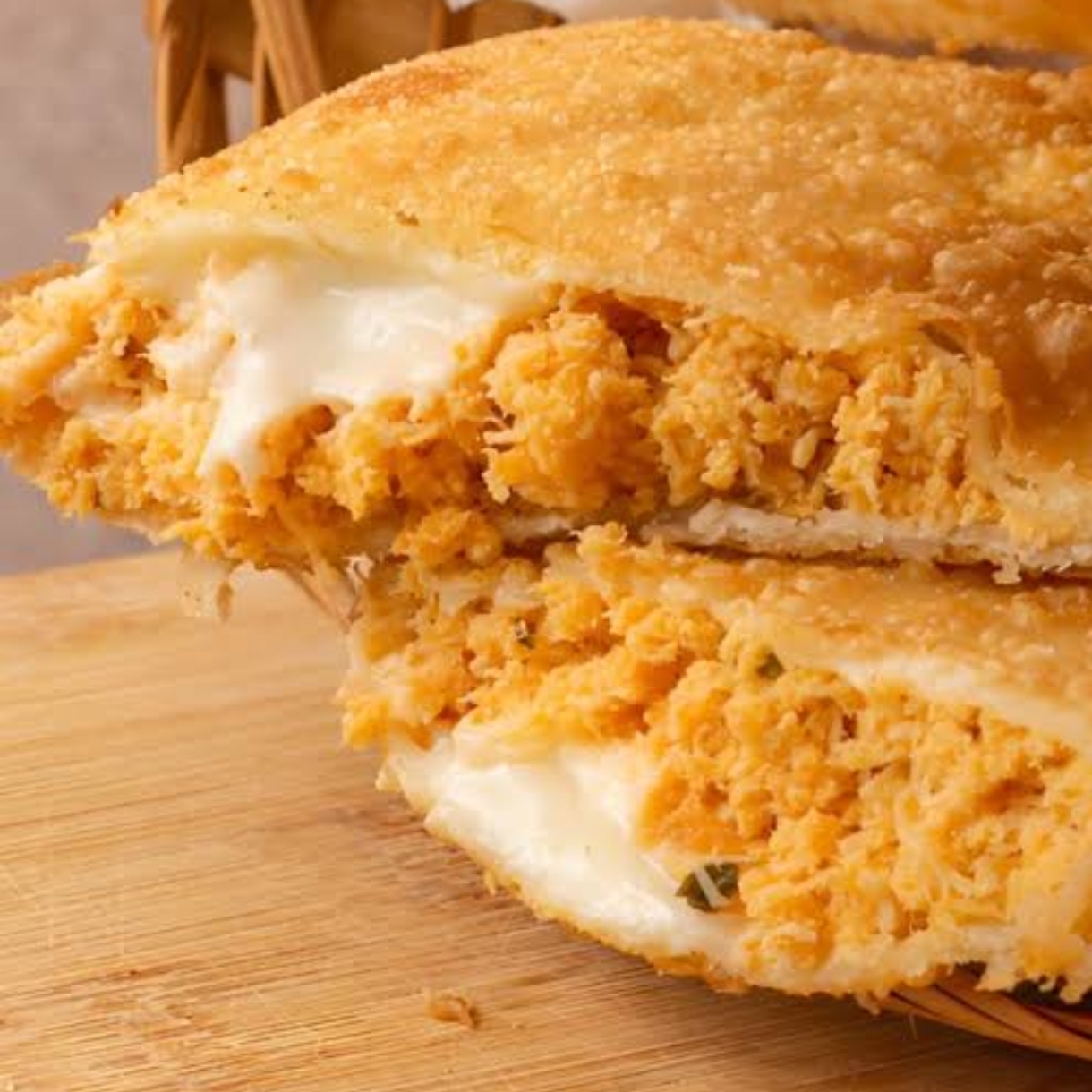 Frango c creme chesse e queijo