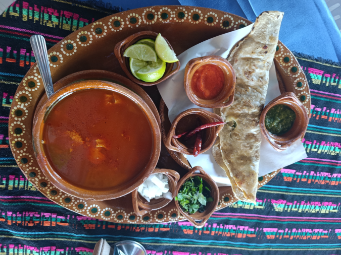 LA COLONIAL, MOLE DE PANZA Y COMAL