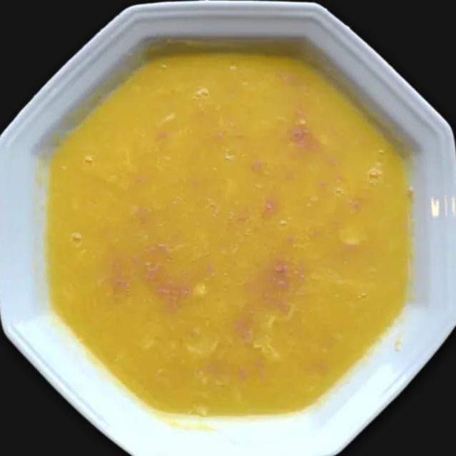 milho batido com ovos e presunto.