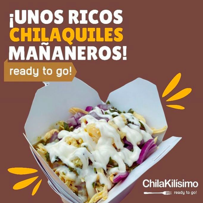 Chilakiles Rojos con Pollo