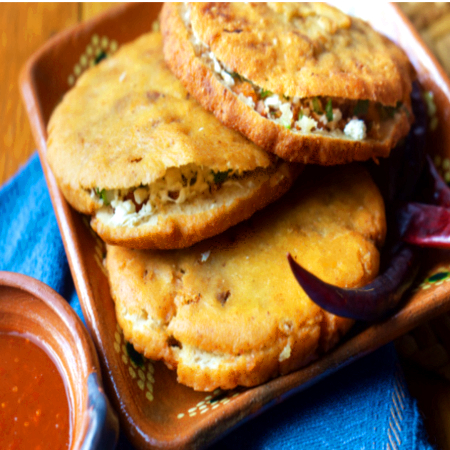 Gordita Dorada con Queso Grande