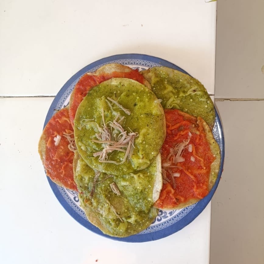 Chalupas de Pollo