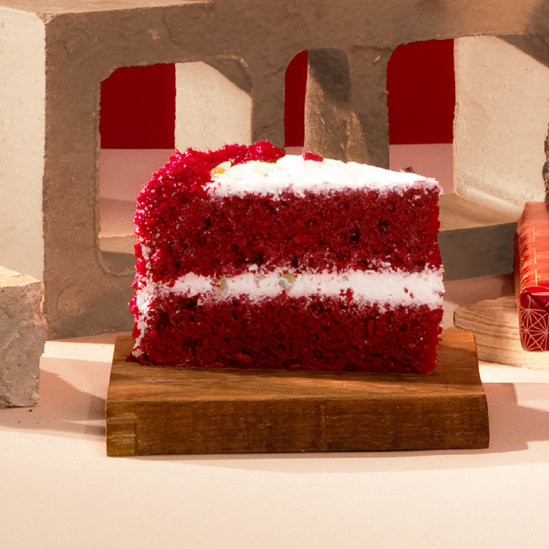 Torta Roja Chocolate Blanco Nueces