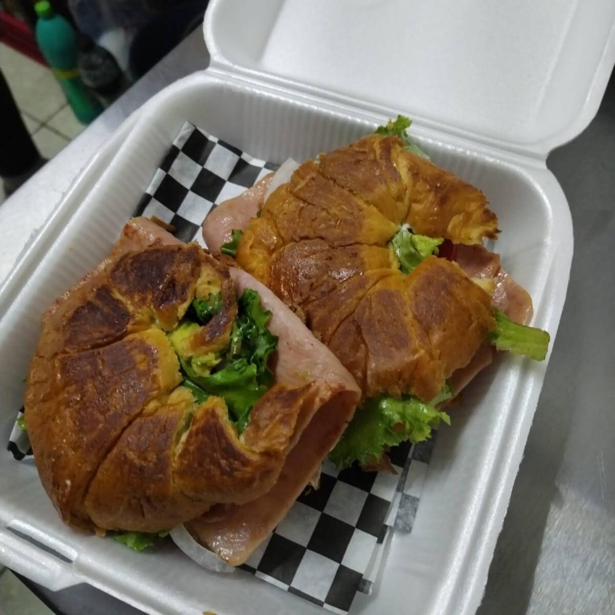Cuernito de Jamón