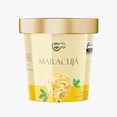 O delicioso sabor do mousse de maracujá é sentido em cada colherada, onde pedaços de semente da fruta se encontram com a cremosidade sem igual