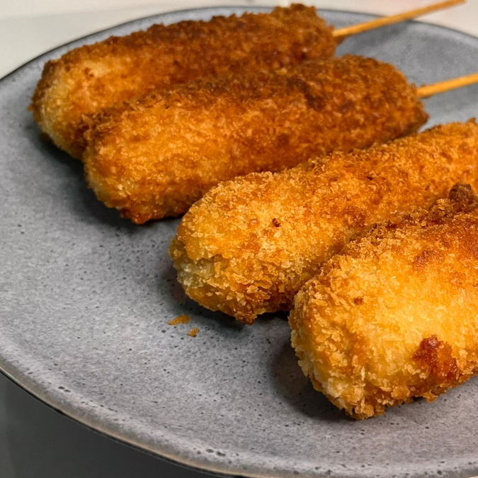 Hot Dog Coreano salsicha e massa crocante