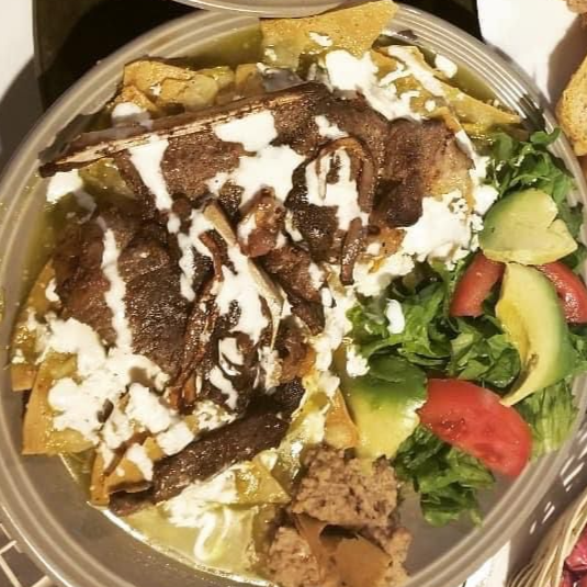 Chilaquiles Verdes con Arrachera