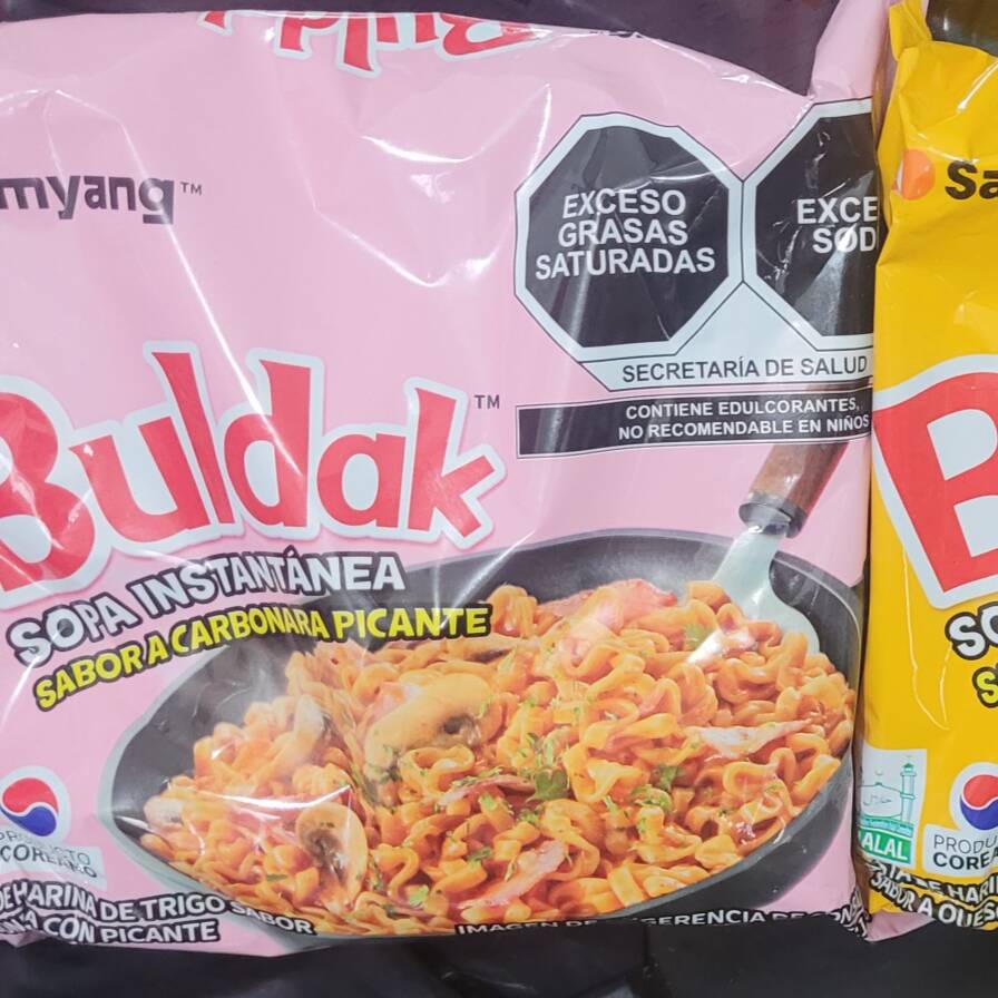 Buldak con elote