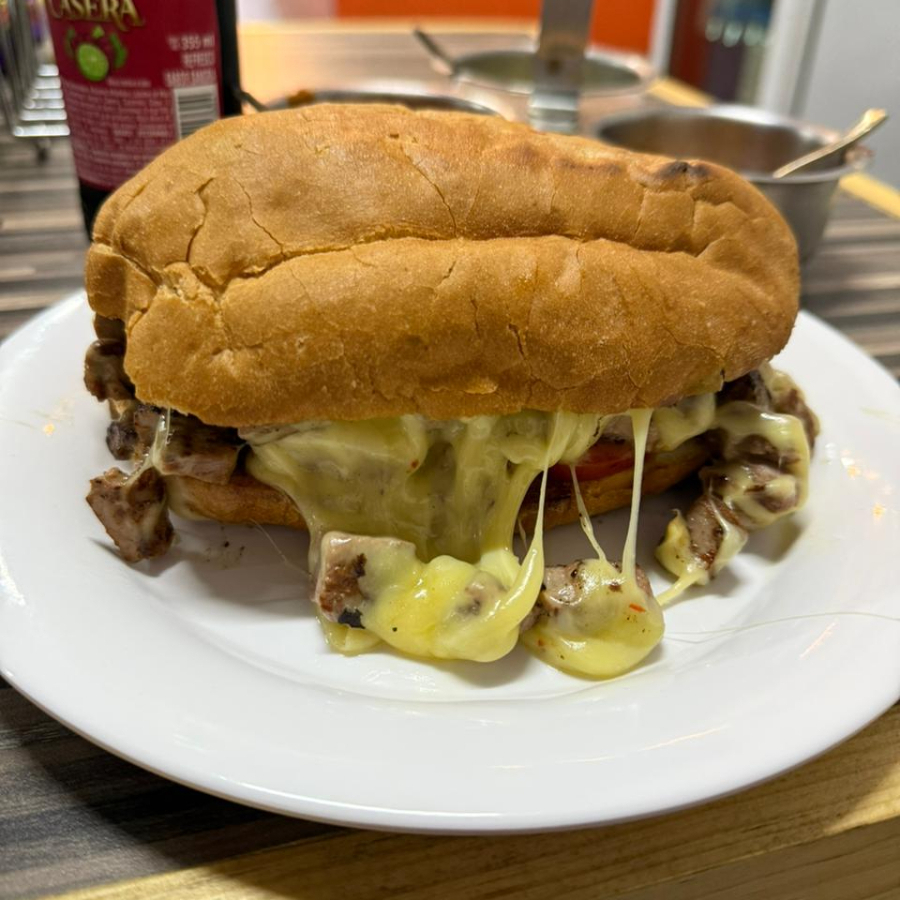 Torta de Arrachera