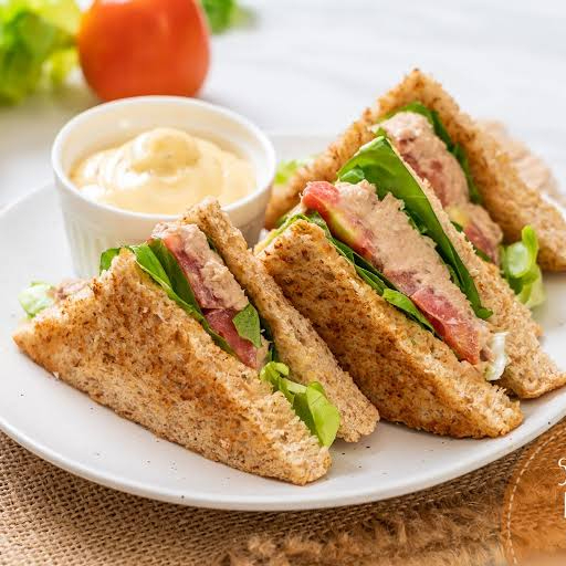 Sandwich de atun