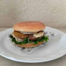 Hamburguesa hawaiana