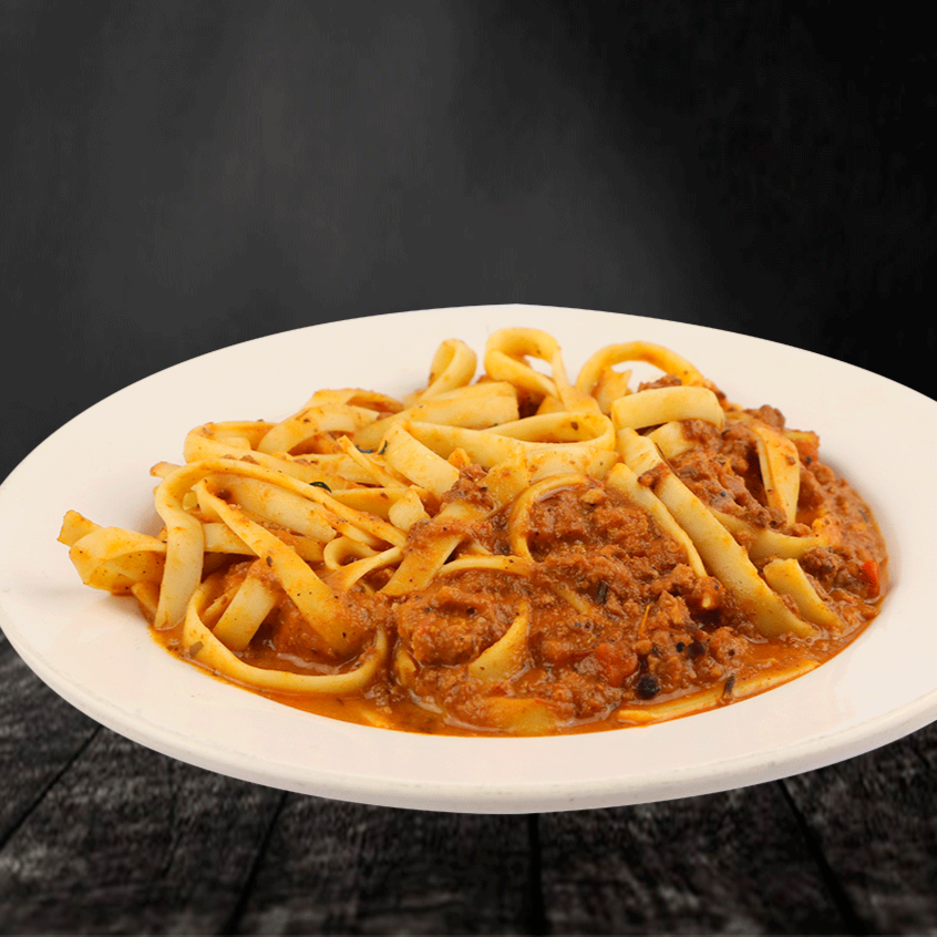 Fetuccini A La Bolognesa Media Orden