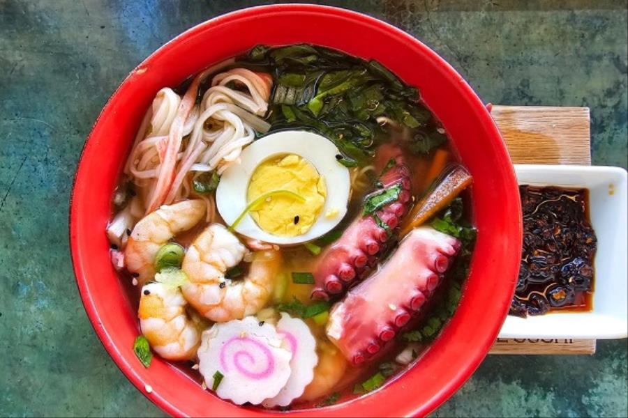 RAMEN MARISCOS