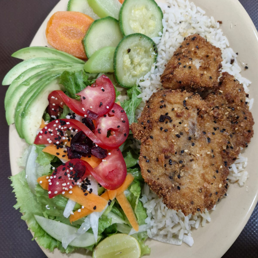 FILETE DE PESCADO EMPANIZADO