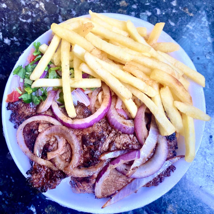 Feijão, arroz, macarrão e farofa