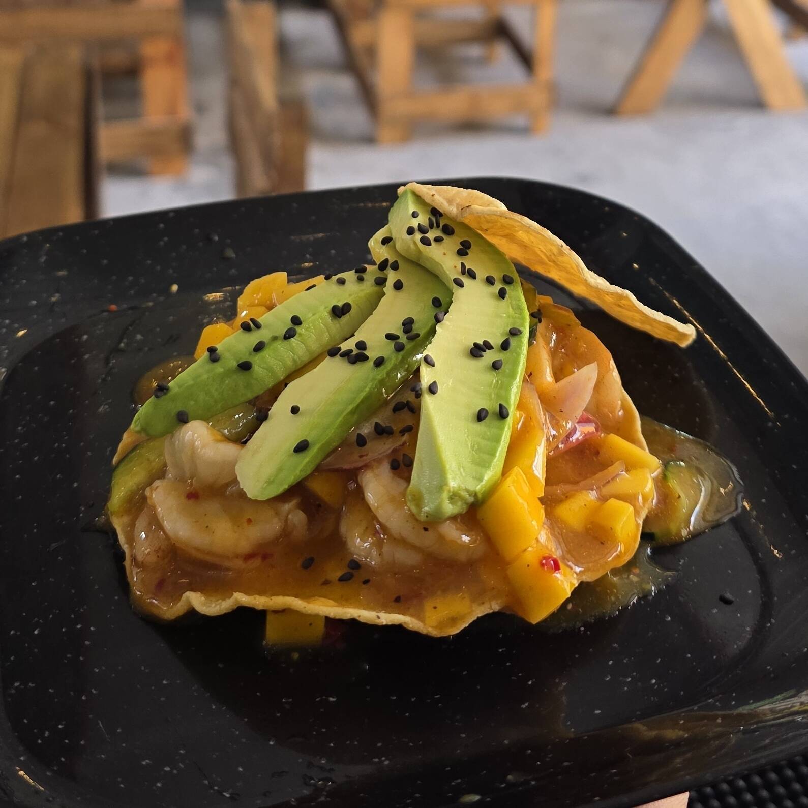 Tostada de Aguachile Mango