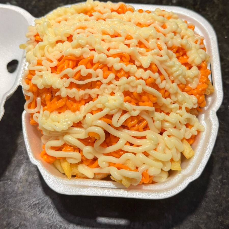 Batata Frita com Chedeer e Catupiry