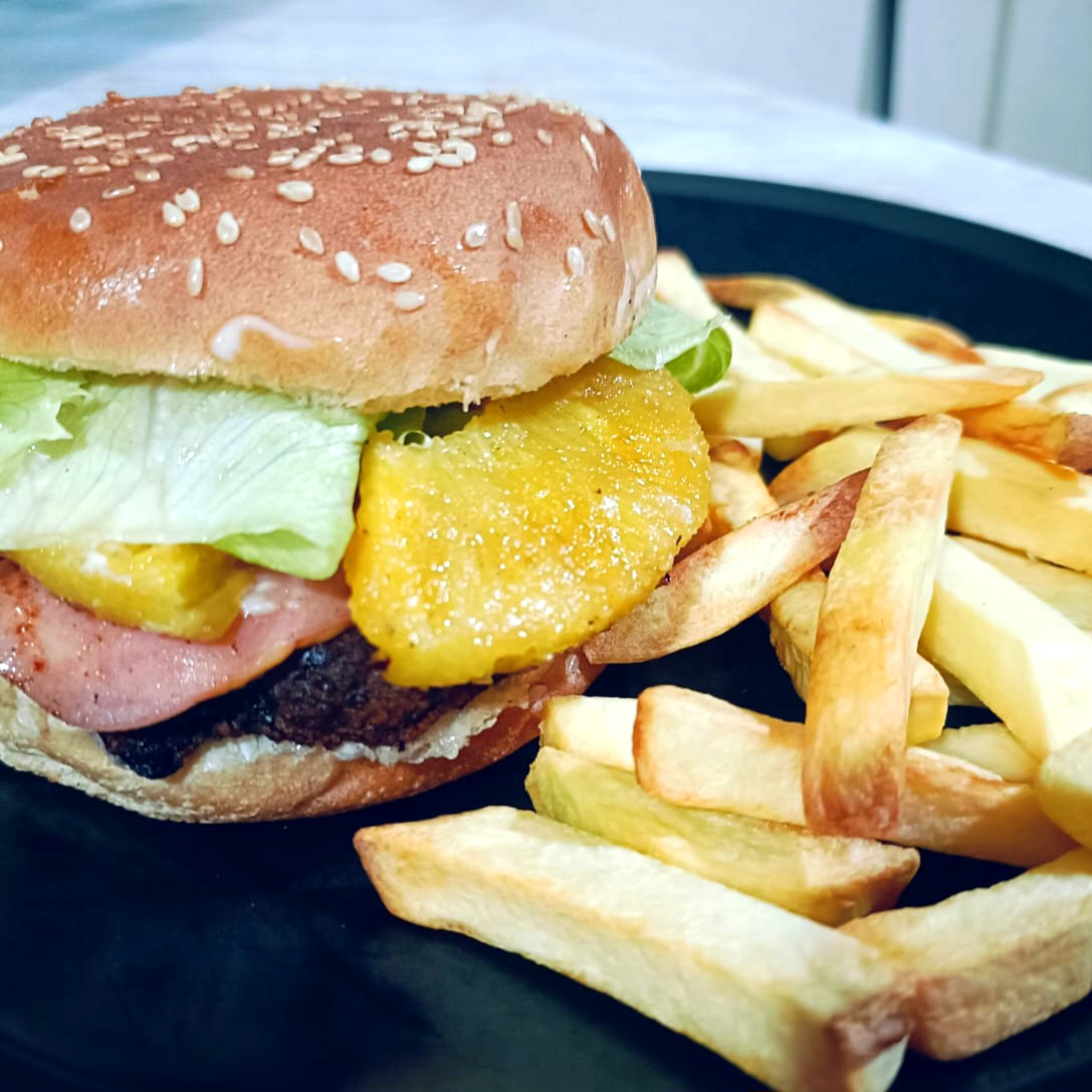Hamburguesa Hawaiana