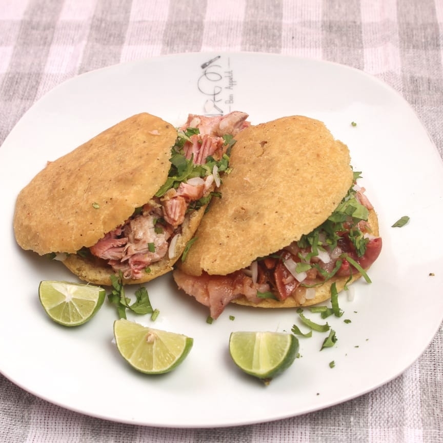 gordita de carnitas