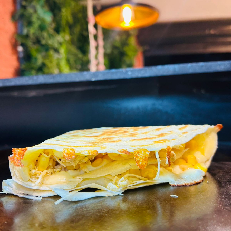 Crepe de frango queijo mussarela e milho