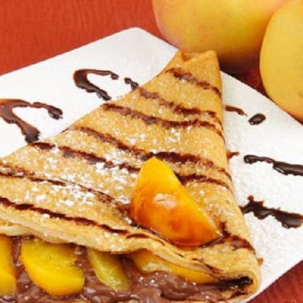 Crepa de Cajeta Coronado con Durazno