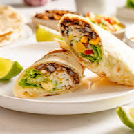 TORTILHA DE TRIGO,CHILLI BEANS, GUACAMOLE, SOUR CREAM, ALFACE E CHEDDAR