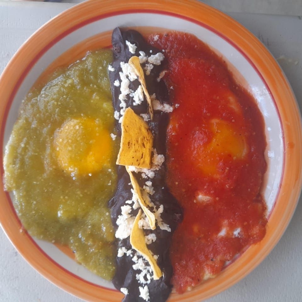 Huevos Divorciados
