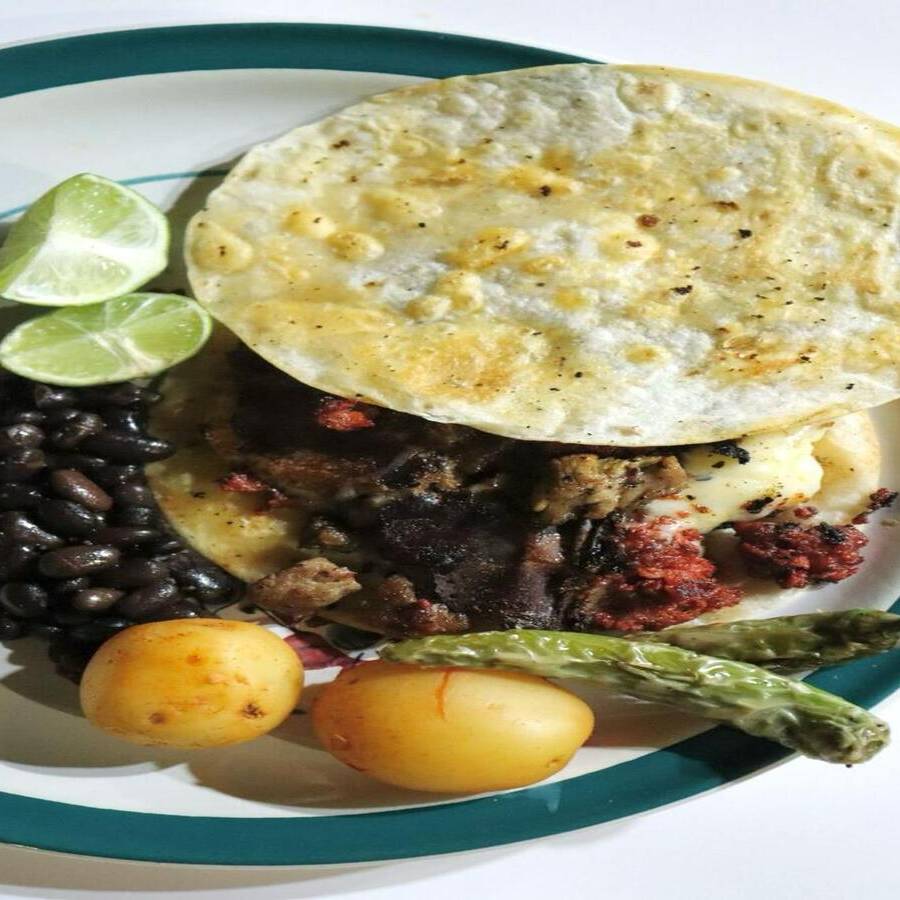 Quesadilla Machito
