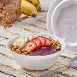Cumbuca de Açaí Personalizada 300ml
Monte do seu jeito! Leve o nosso açaí super cremoso e escolha até 4 complementos incríveis para acompanhar.
Nota: O volume final pode variar de acordo com os complementos escolhidos.