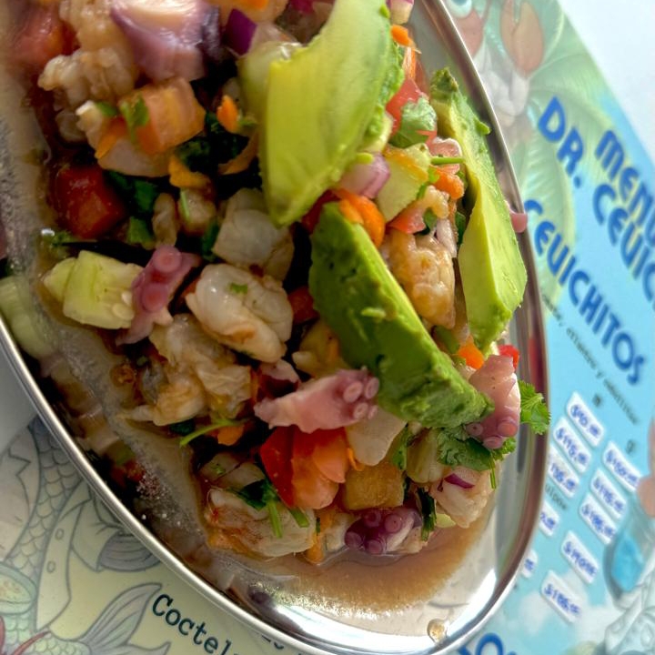 Cevichi mamalon. Camarón y pulpo