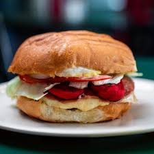 Combo - Single Cheeseburger With Sausage