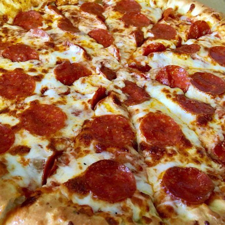 Pizza Pepperoni Mediana "12 pulgadas, "8 rebanadas