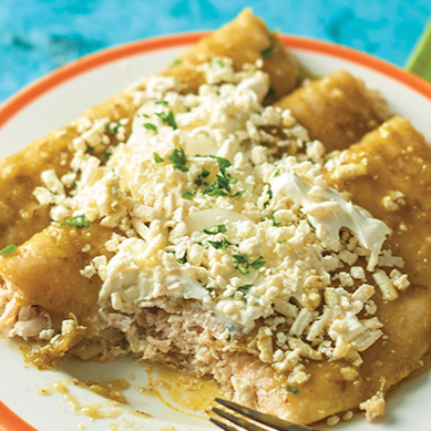 enchiladas verdes con carne de birria