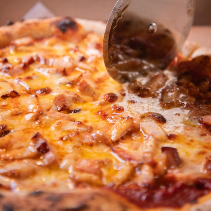 PIZZA SALAMI ENDIABLADO