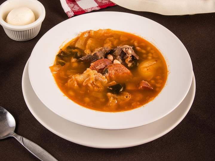Caldo Gallego