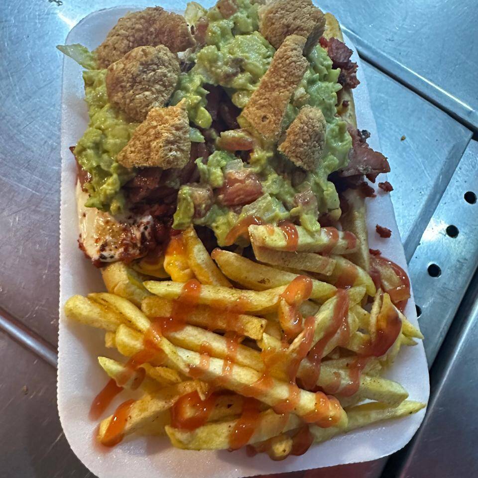 2 GUACAMOLE CON  PAPAS