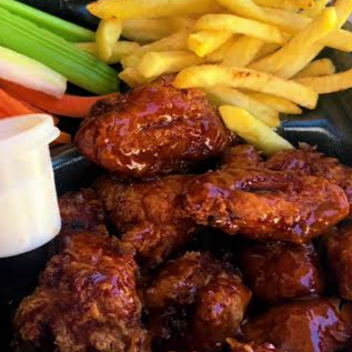 5 Alitas BBQ y 5 Alitas Mango Habanero más papás