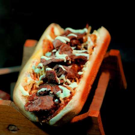 HOT DOG PECHUGA DE POLLO ASADA A LA PLANCHA