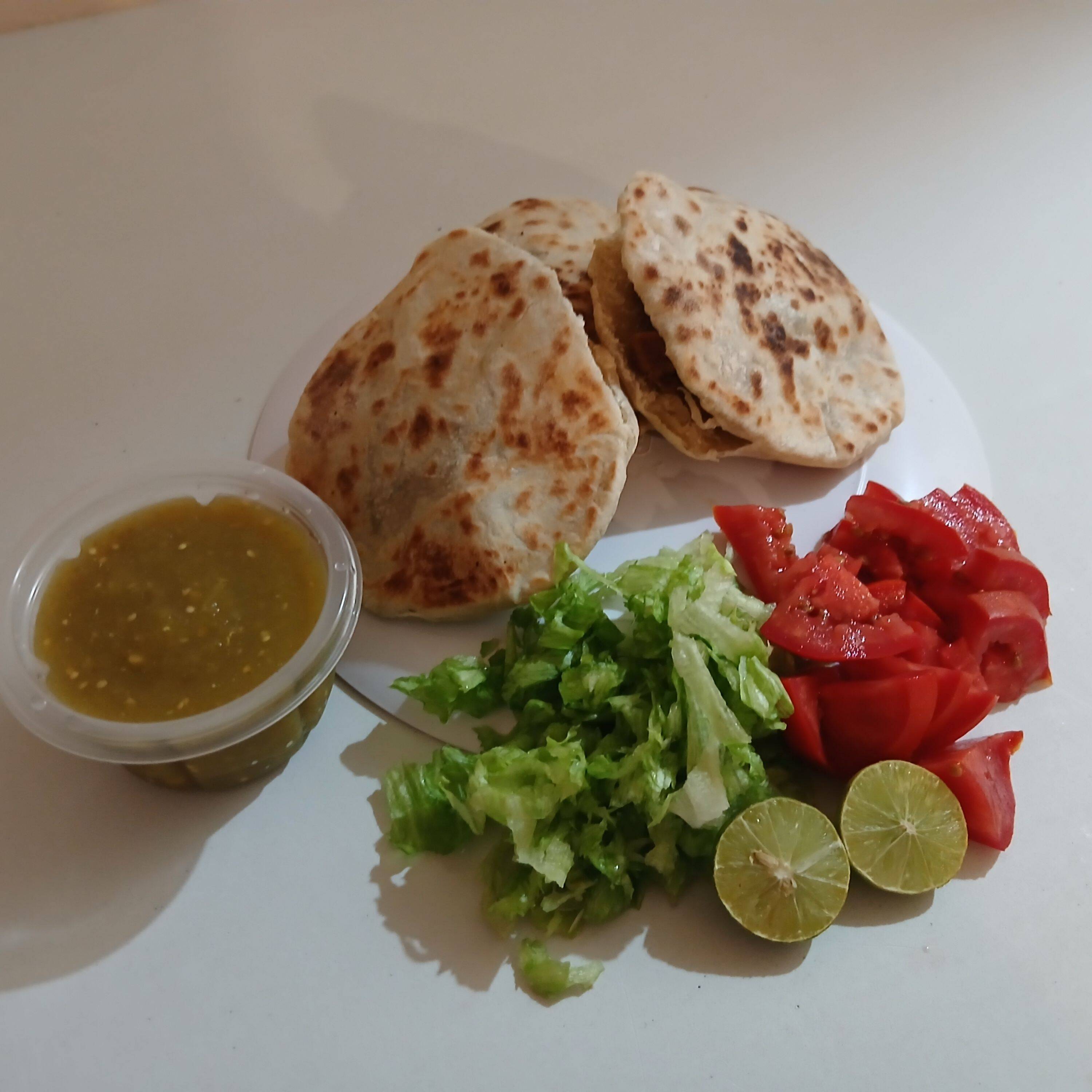 Gorditas de Harina de Chicharron