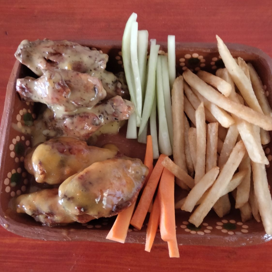 Orden De Alitas 7 Pz Con Papas