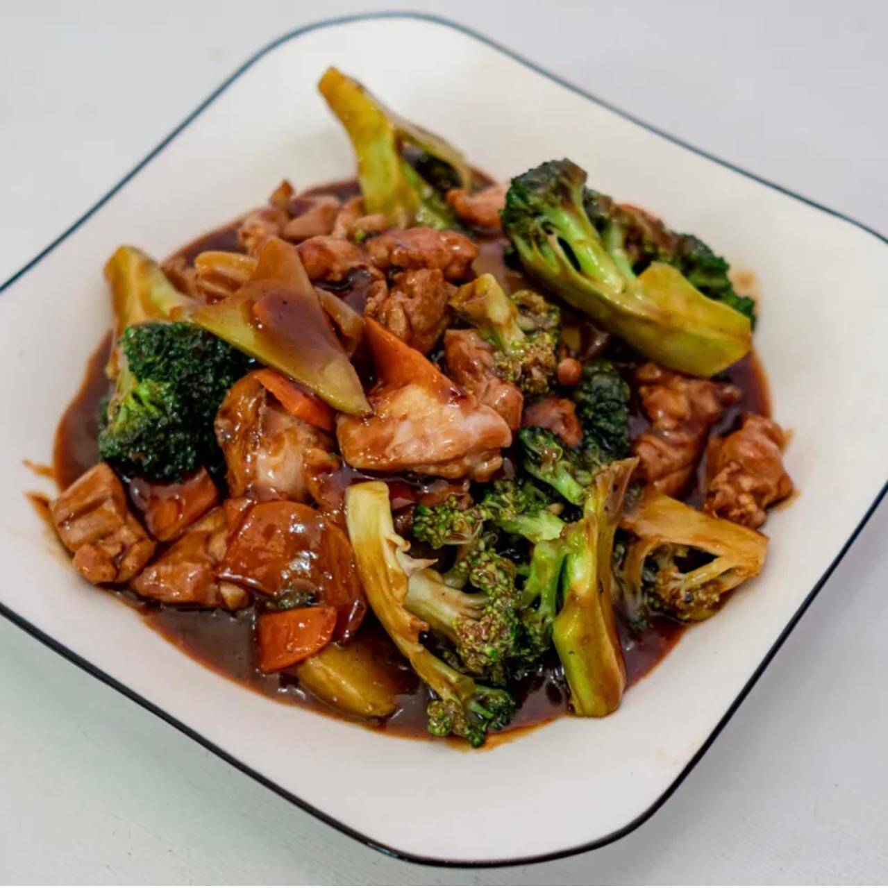 Pollo Cantonés (2 Personas)