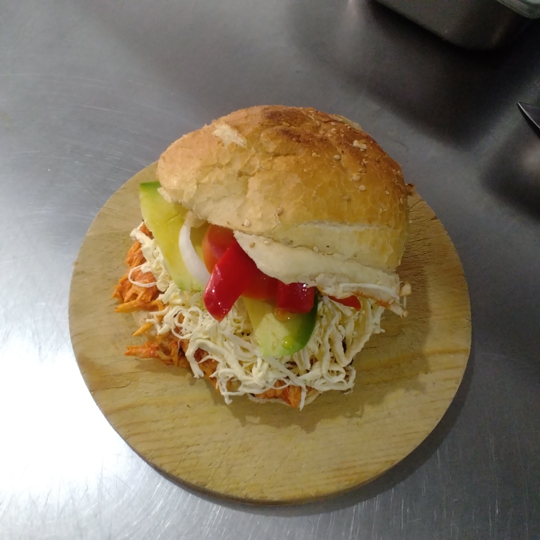 Combos Cemita de Pollo y Refresco