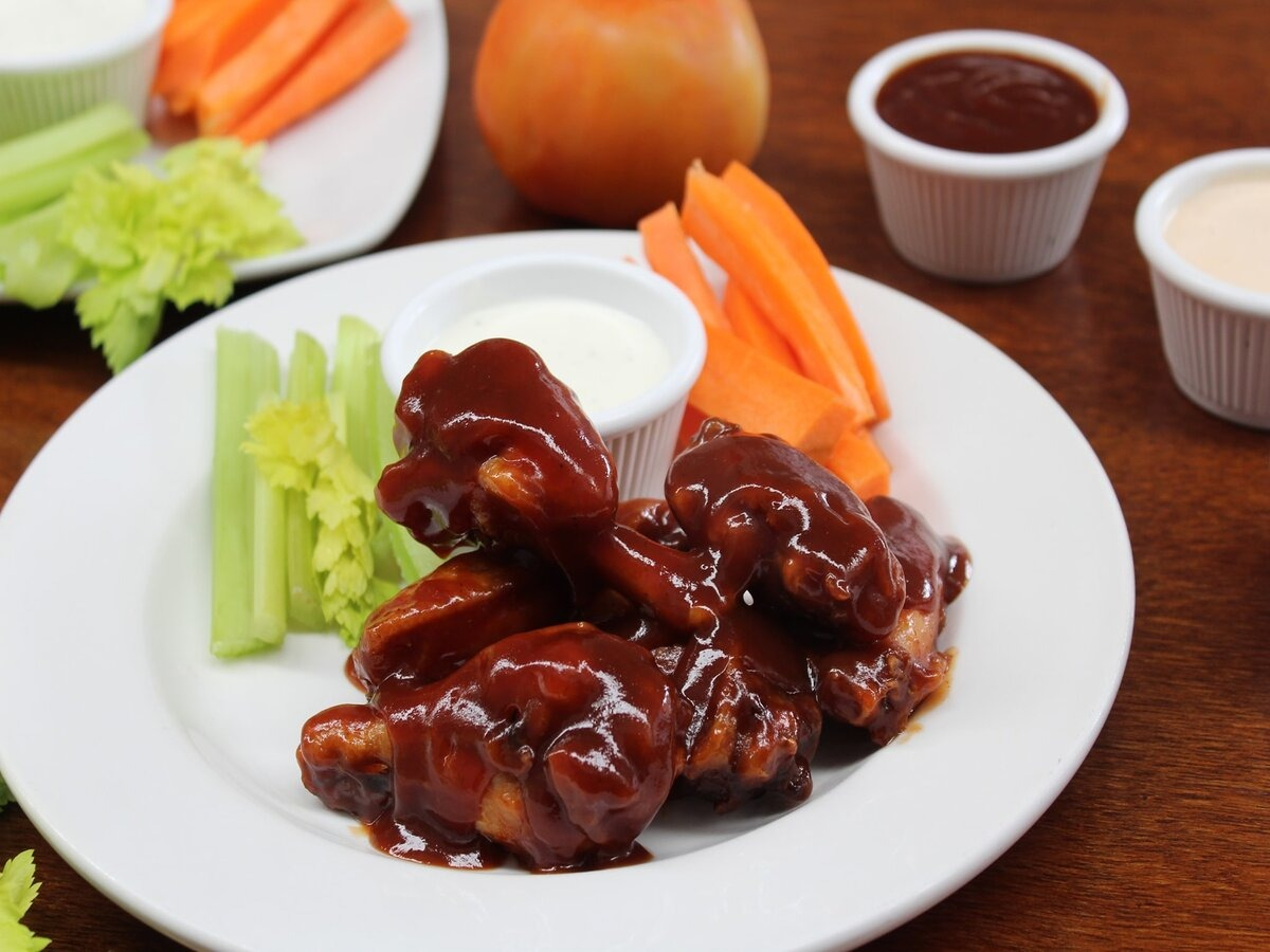 Buffalo Wings & Ribs  Suc. Amistad