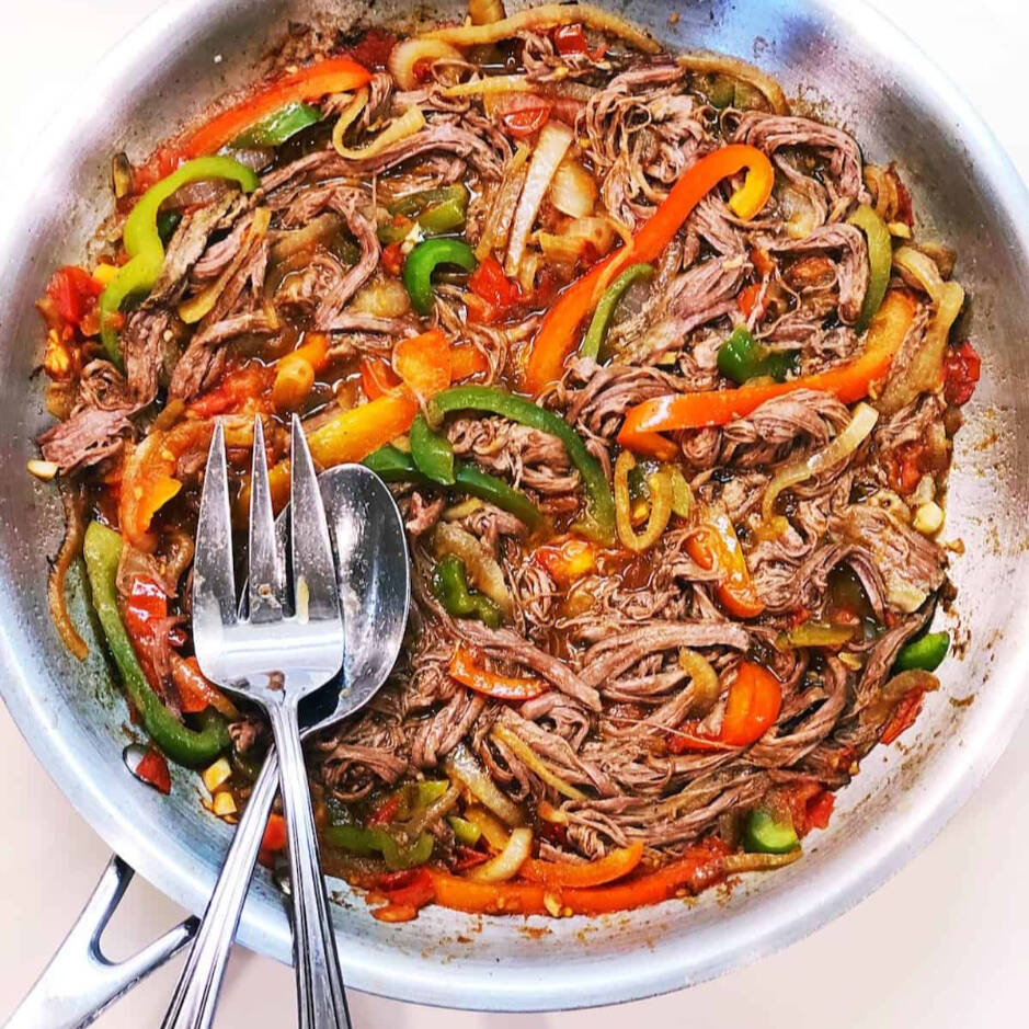 Ropa Vieja + 3 Complementos