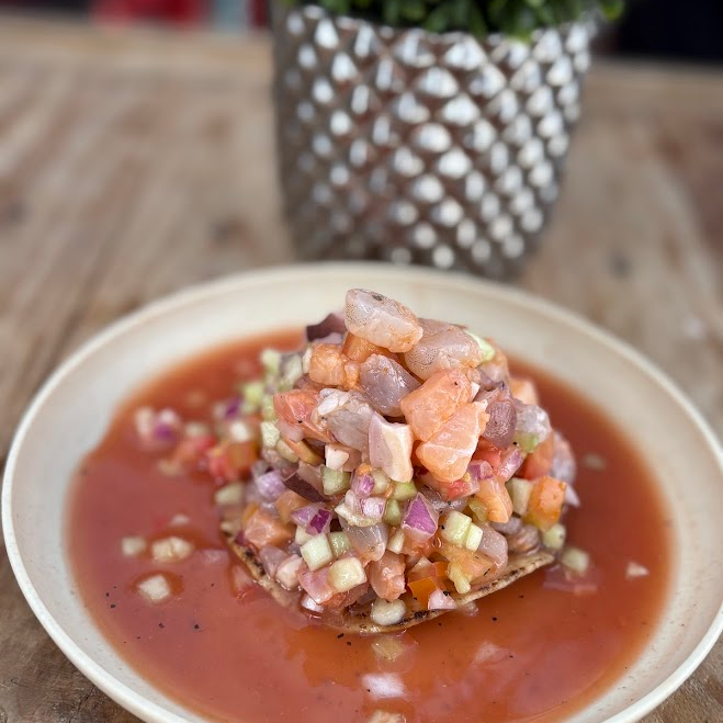 TOSTADA Camaron cocido, Camaron crudo y Pulpo