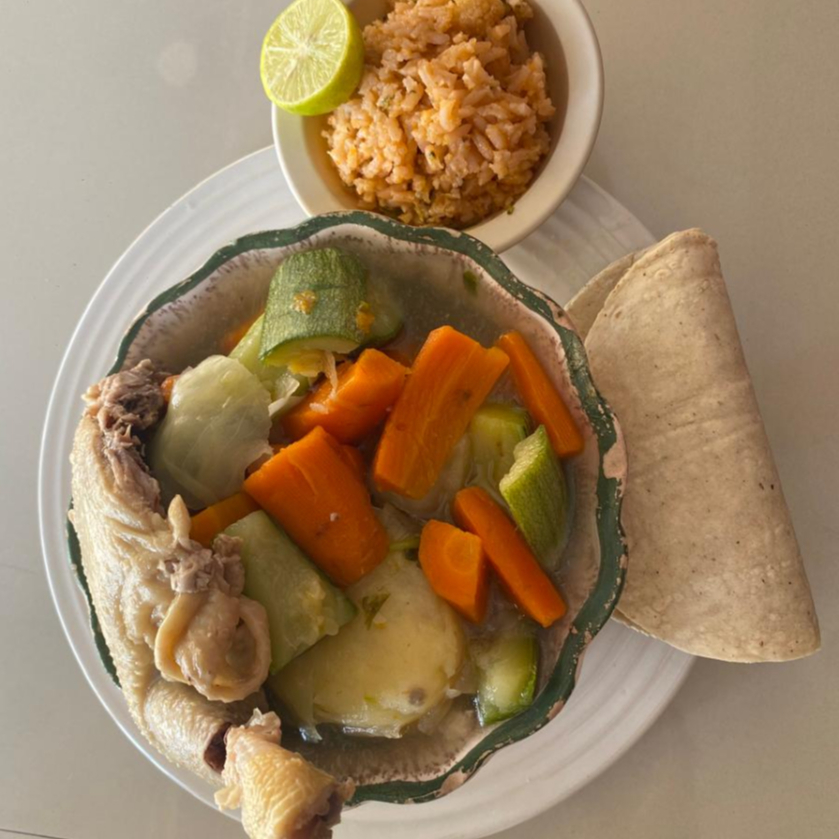 Caldo de pollo