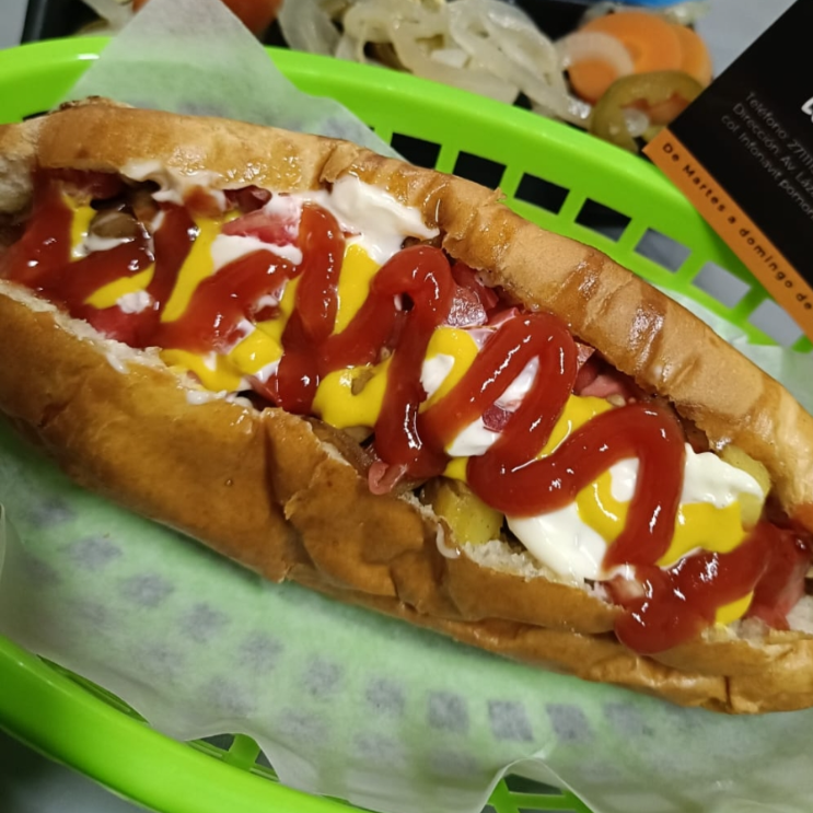 Hot Dog Hawaiano
