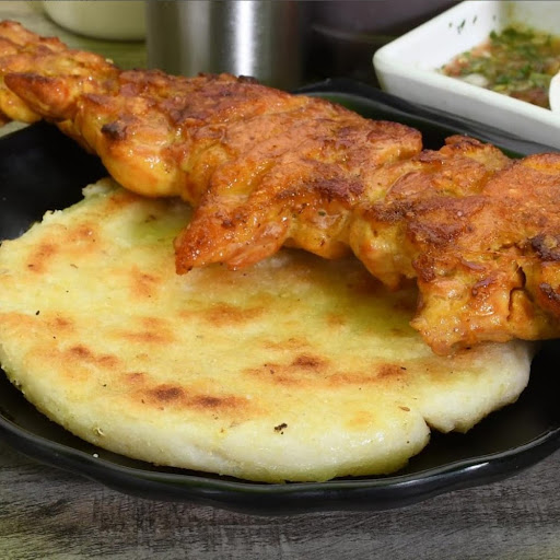 Arepa con Pincho de Pollo