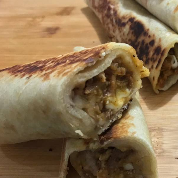 BURRITO DE RAJAS CON QUESO