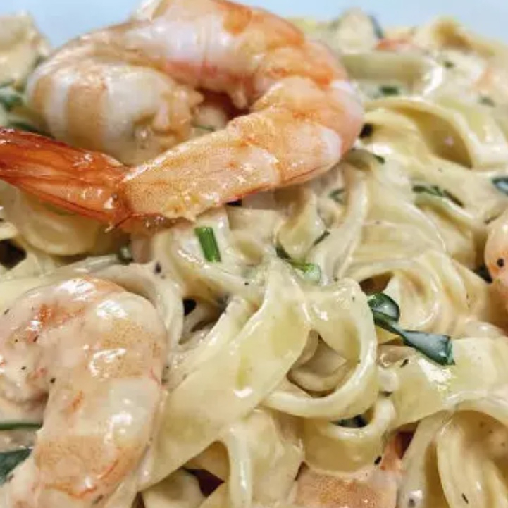 Fetuccini a la Crema, Bebida a Escoger